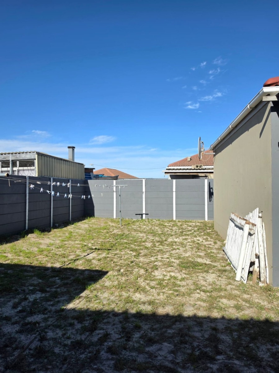 To Let 2 Bedroom Property for Rent in Weltevreden Valley Western Cape